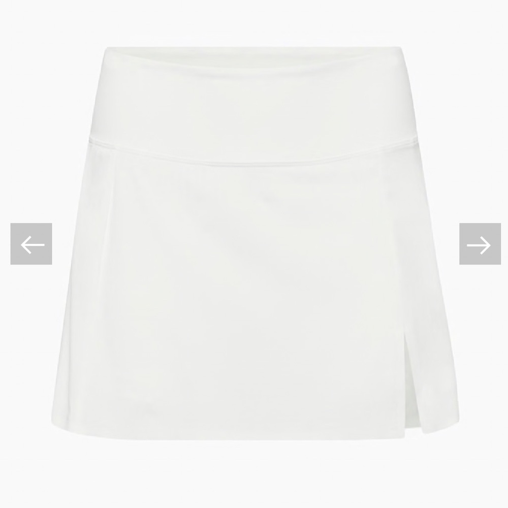 Aritzia TNA Slice Tennis Skirt